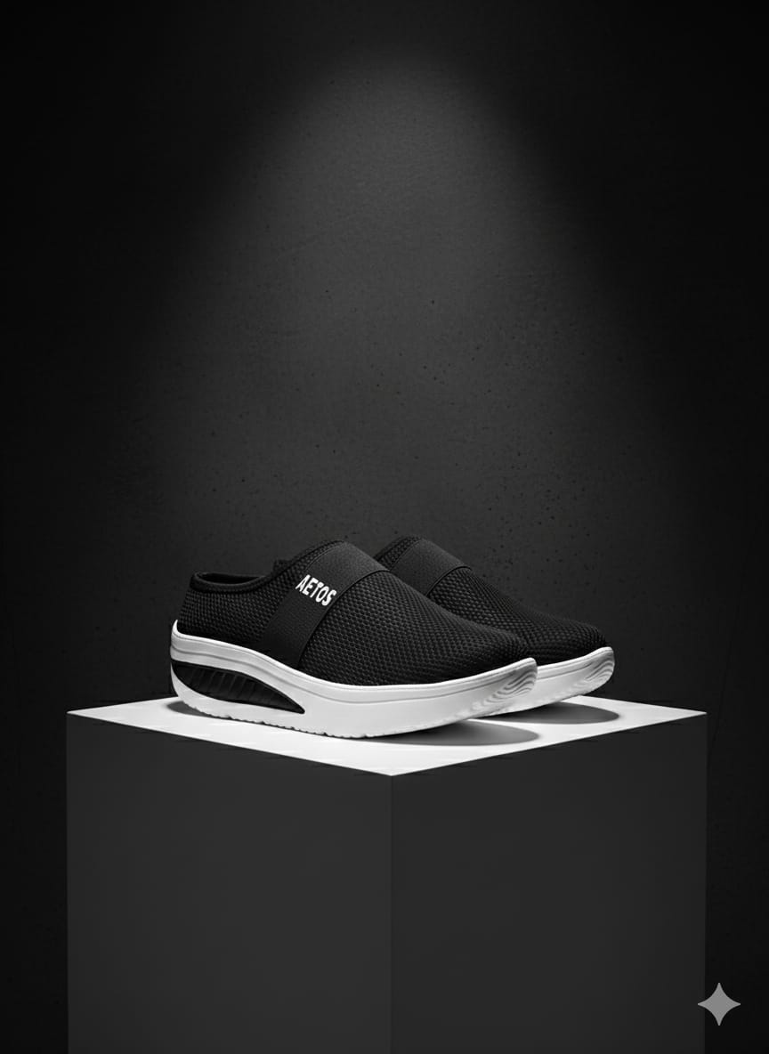 Aetos Women’s Black Chunky Sandal